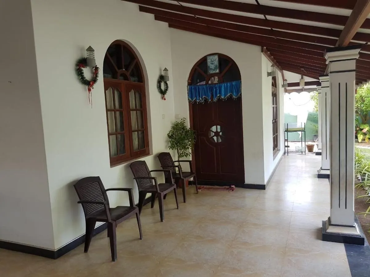 Hotel The Alexis'S Sea Negombo Pensión